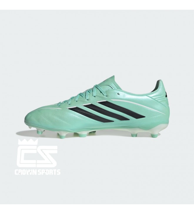 SOCCER BOOTS